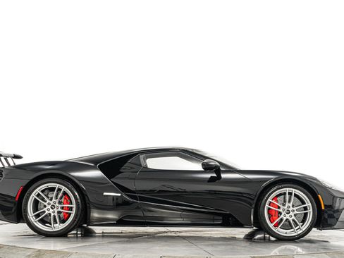 Used 2020 Ford GT image 53