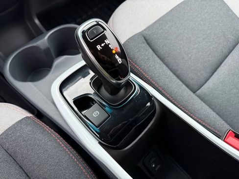 Used 2020 Chevrolet Bolt LT image 25