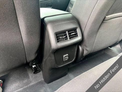 Used 2022 Chevrolet Equinox LS AWD/4WD image 23