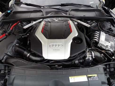 Used 2018 Audi S5 Premium Plus w/ Navigation Package image 32