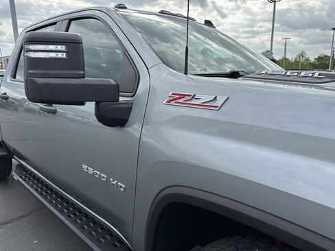 Used 2024 Chevrolet Silverado 2500 Custom w/ Custom Value Package AWD/4WD image 4
