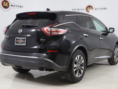 Used 2017 Nissan Murano S image 3