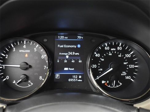 Used 2019 Nissan Rogue Sport SV image 17