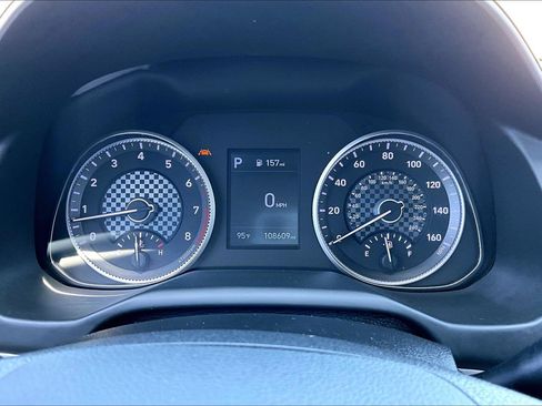 Used 2020 Hyundai Elantra Limited FWD image 21