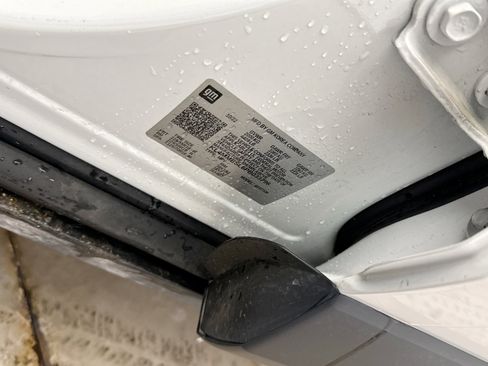 Used 2023 Buick Encore GX Select image 10