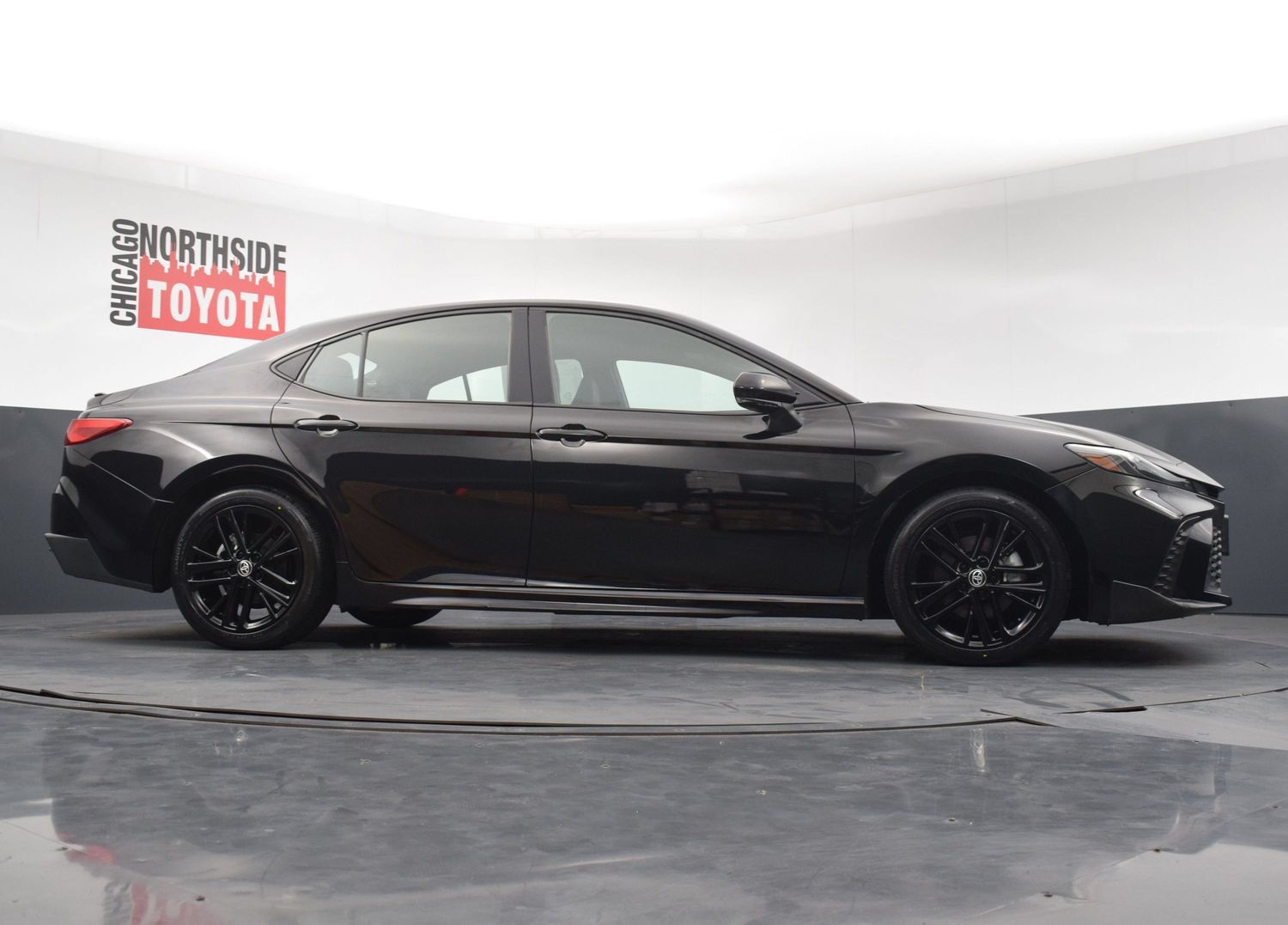 Used 2025 Toyota Camry SE FWD image 28