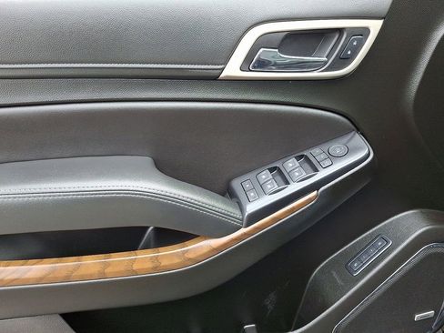 Used 2019 GMC Yukon Denali w/ Denali Ultimate Package image 15