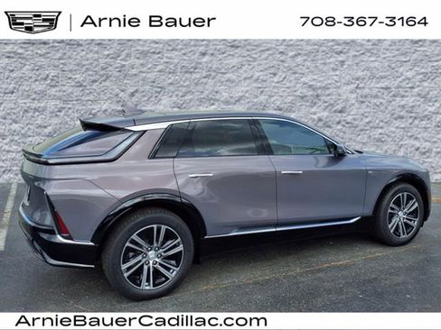 New 2025 Cadillac Lyriq Luxury image 6