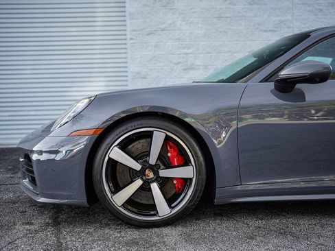Used 2025 Porsche 911 Carrera S image 10