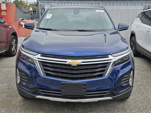 Used 2023 Chevrolet Equinox LT w/ Driver Convenience Package image 4