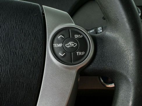 Used 2013 Toyota Prius Two FWD image 11