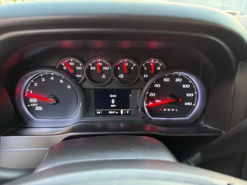 Used 2021 Chevrolet Silverado 1500 Custom image 21