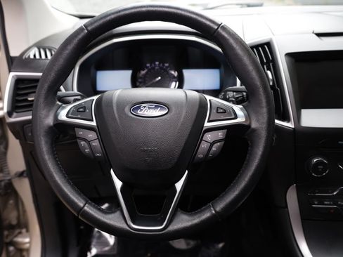 Used 2018 Ford Edge SEL w/ Equipment Group 201A AWD/4WD image 22