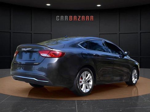 Used 2015 Chrysler 200 Limited image 5