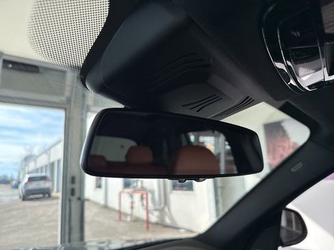 Used 2023 BMW X5 M50i w/ Executive Package image 34