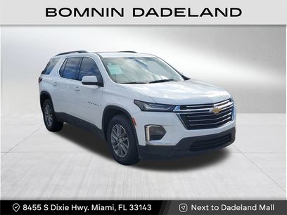 Used 2023 Chevrolet Traverse LT