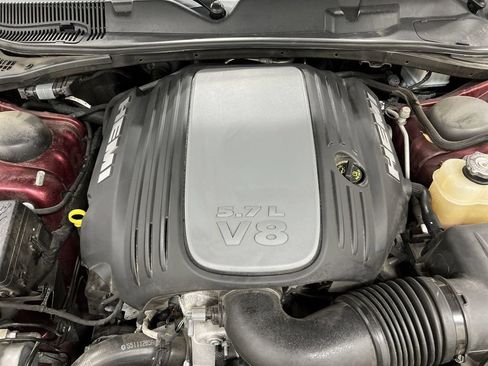 Used 2018 Dodge Challenger R/T RWD image 24