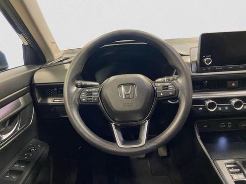 Used 2025 Honda CR-V EX image 13