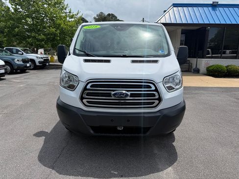 Used 2018 Ford Transit 250 130 Low Roof w/ Exterior Upgrade Package RWD image 5