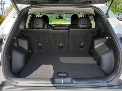 Used 2022 Jeep Cherokee Latitude Lux AWD/4WD image 9