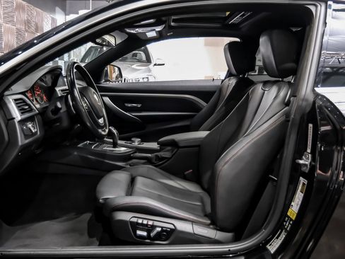 Used 2019 BMW 430i xDrive Coupe w/ Convenience Package AWD/4WD image 4