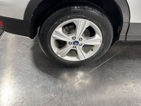 Used 2015 Ford Escape SE image 13