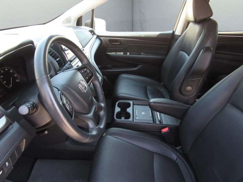 Certified 2025 Honda Odyssey EX-L image 16