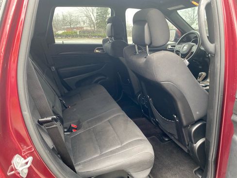 Used 2017 Jeep Grand Cherokee Laredo w/ Quick Order Package 23E image 20