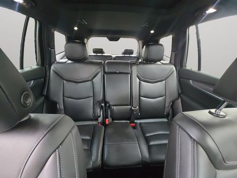 Used 2023 Cadillac XT6 Luxury AWD/4WD image 17