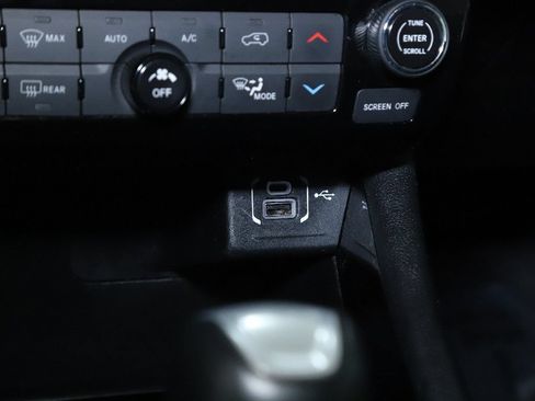 Used 2025 Jeep Compass Limited AWD/4WD image 27
