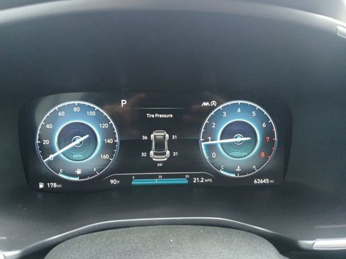 Used 2023 Hyundai Santa Fe Calligraphy FWD image 18