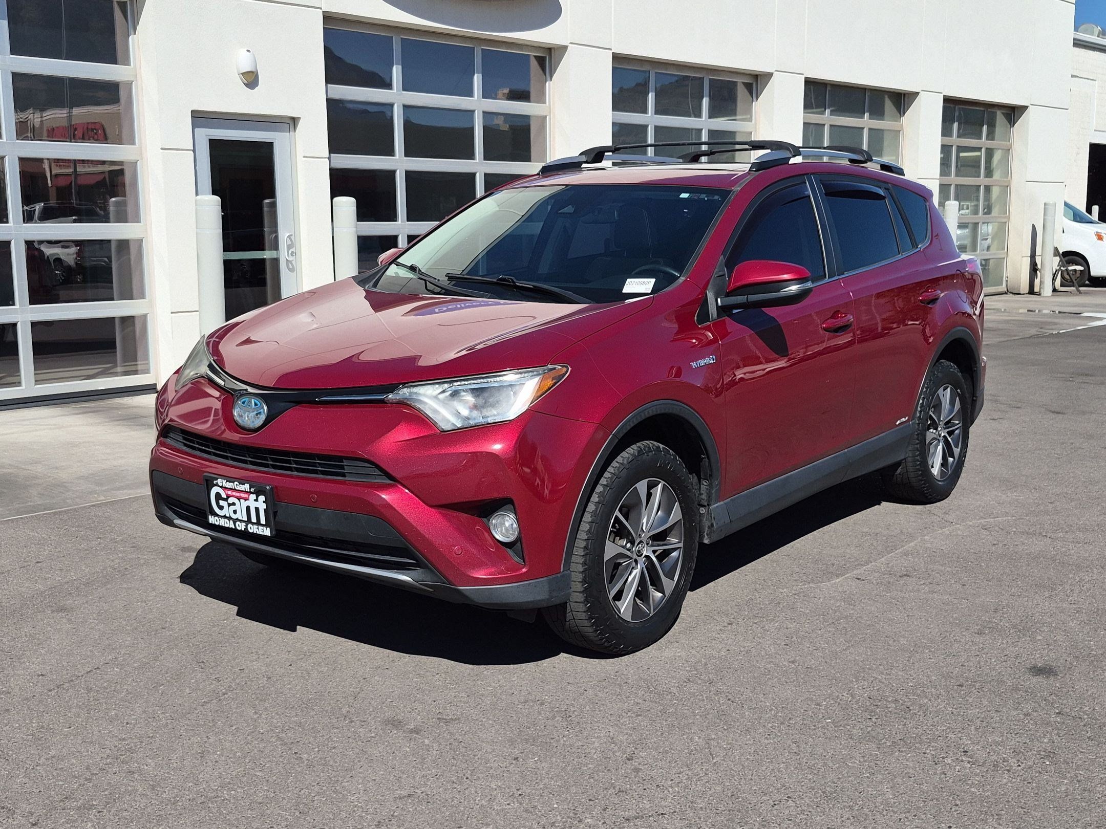 Used 2018 Toyota RAV4 XLE w/ Convenience Package AWD/4WD image 10