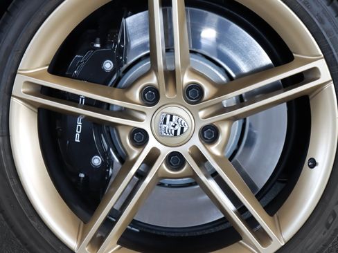 Certified 2023 Porsche Taycan GTS image 30