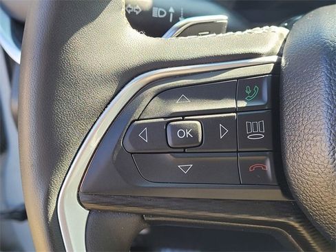 Used 2024 Jeep Grand Cherokee L Altitude image 15