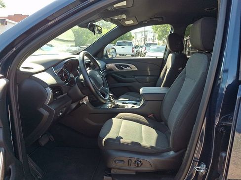 Used 2023 Chevrolet Traverse LT AWD/4WD image 14