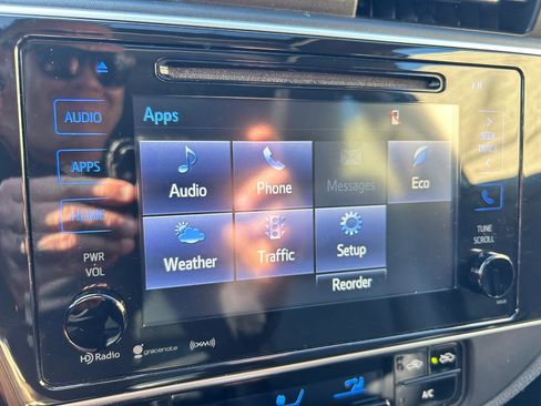 Used 2019 Toyota Corolla XSE image 11