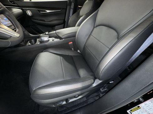 Certified 2025 INFINITI QX55 Essential image 16