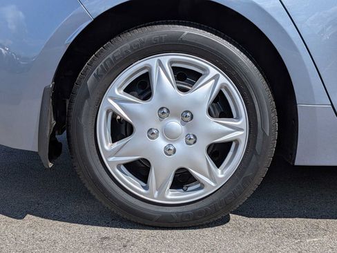 Used 2022 Toyota Corolla LE FWD image 13