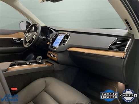 Used 2025 Volvo XC90 B6 Plus image 19