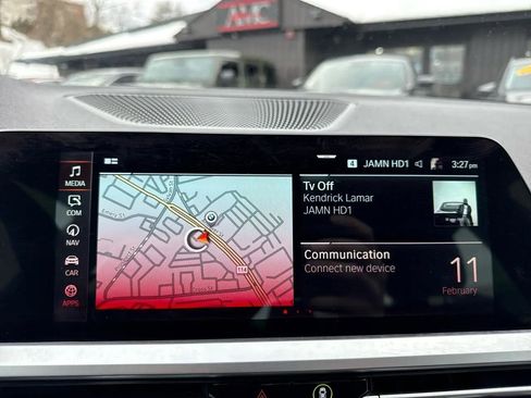 Used 2022 BMW 330i xDrive 330i xDrive //M-Sport w/ M Sport Package image 39