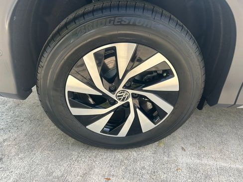 New 2026 Volkswagen Tiguan S image 26