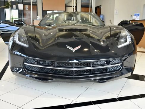 Used 2018 Chevrolet Corvette Stingray Convertible w/ 3LT Preferred Equipment Group RWD image 2