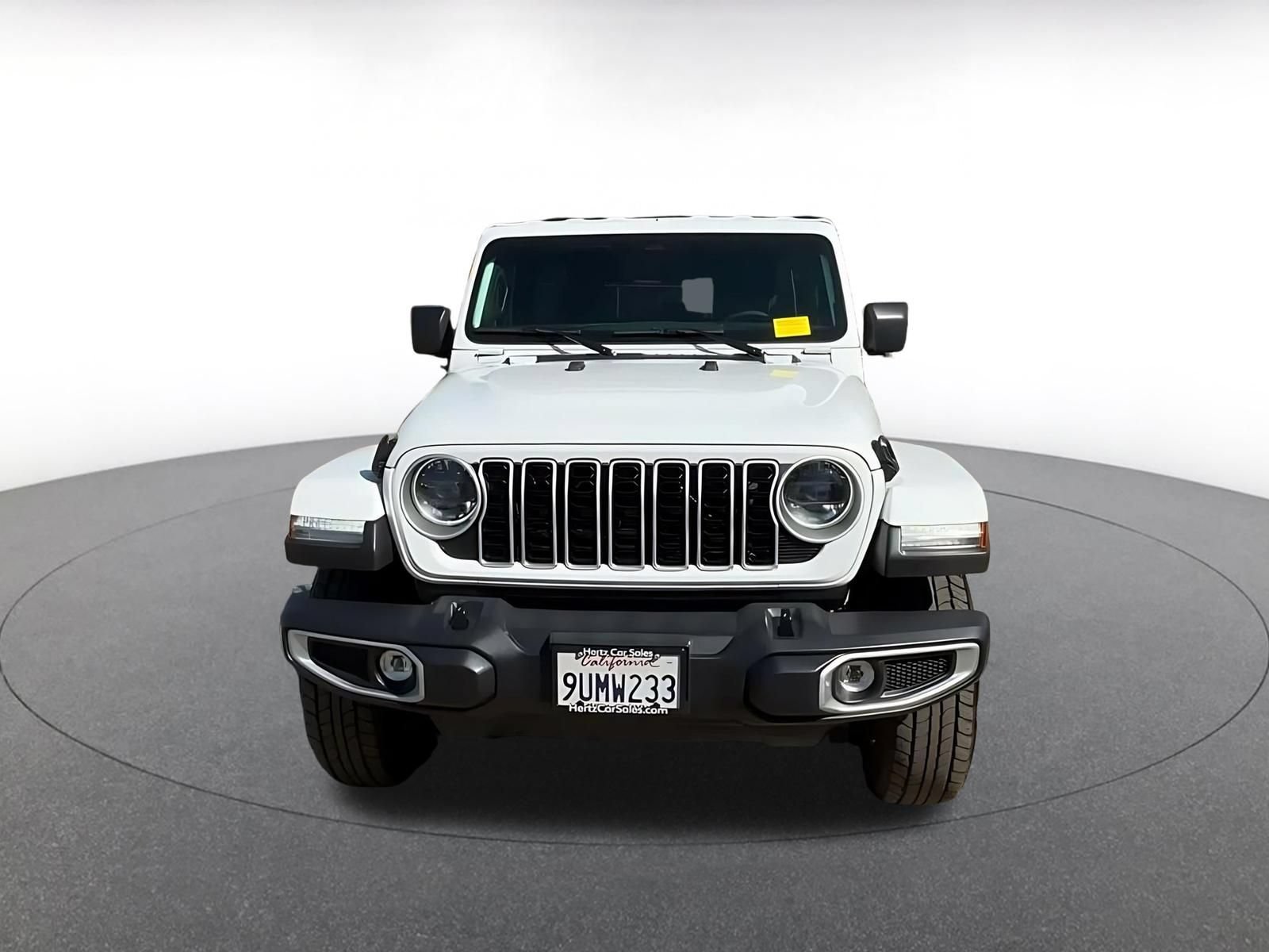 Used 2025 Jeep Wrangler Unlimited Sahara AWD/4WD image 4