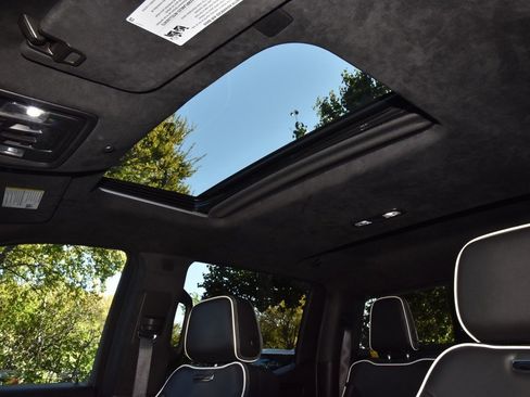 Used 2024 GMC Sierra 1500 AT4X image 33