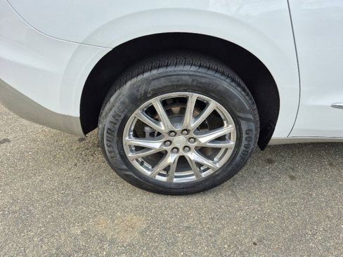 Used 2022 Buick Enclave Premium w/ Experience Buick Package image 9