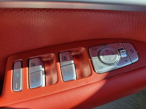 Used 2023 Genesis G70 2.0T w/ Sport Prestige Package image 22