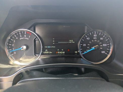 Used 2018 Ford Expedition Max Platinum AWD/4WD image 16