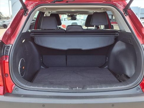 Certified 2025 Toyota Corolla Cross XLE image 8