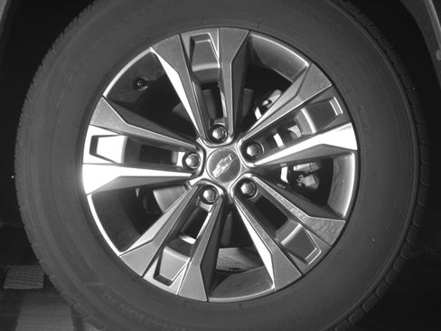 Used 2025 Chevrolet Equinox LT image 13