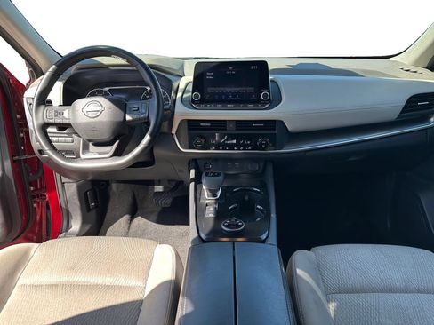 Used 2025 Nissan Rogue SV AWD/4WD image 11